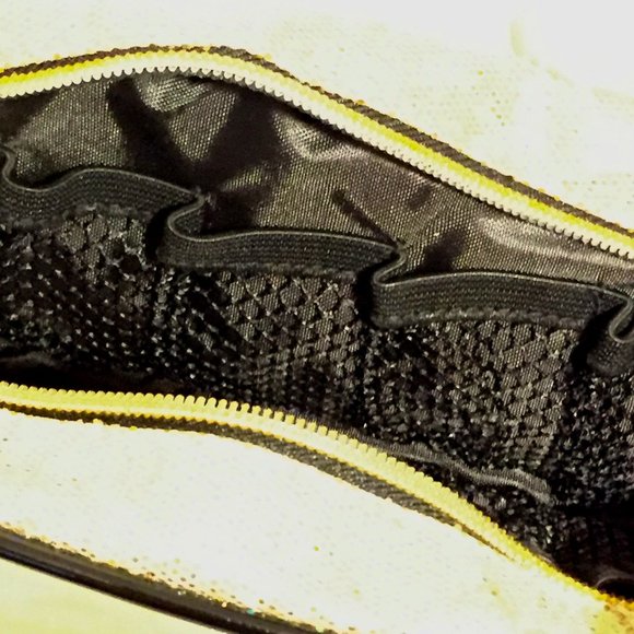 Gold Glitter Essential Oil Bag - 10 Bottle Pockets - Picture 3 of 3